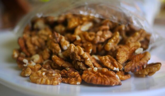 In the male diet, pecans will improve blood circulation and increase potency